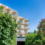 Modernes Nur 90 Meter Zum Mit Meerblick, Tiefgarage, Klima דירה