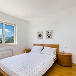 Appartement Modernes Nur 90 Meter Zum Mit Meerblick, Tiefgarage, Klima Crikvenica